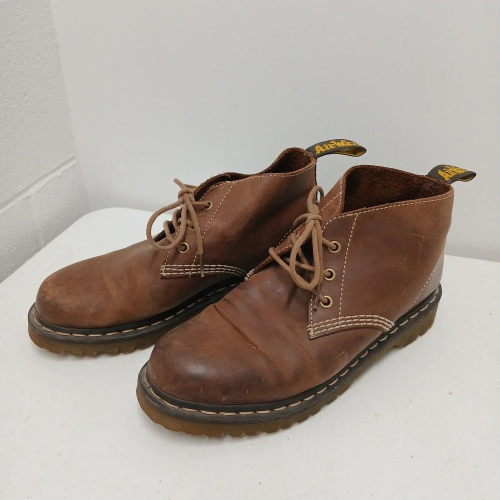 Dr. Martens Chukka Boots Mens 11 Brown Tan Leather Desert AirWair Shoes Doc